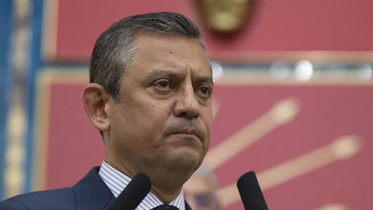 Özgür Özel’den Babacan ve Davutoğlu’na dikkat çeken yanıt