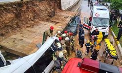 Pendik'te istinat duvarı çöktü: 2 araç altında kaldı!