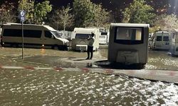 Kocaeli'de deniz taşması: Sahil otoparkı su altında kaldı!