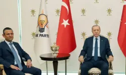 Cumhurbaşkanı Erdoğan ve Özgür Özel bir araya geldi! 8 yıl aradan sonra bir ilk