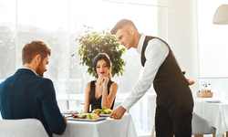 Şirketler bir bir kapanıyor! Dünyaca ünlü restoran iflasını duyurdu