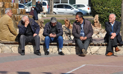 Emekliye seyyanen zam gündemde: AK Parti'de yoğun tartışma