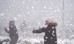 İstanbul'da beklenen kar yağışı başladı! AKOM ve Meteoroloji uyardı