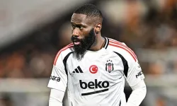 Beşiktaş'ta Masuaku kalıyor mu? Fenerbahçe derbisi sonrası sürpriz gelişme