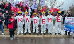 Emeklilikte kademe mağdurları yasa bekliyor: Bir günle 17 yıl fark olur mu?