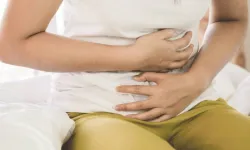Her 4 kişiden birini etkiliyor! Kalp krizi sanılan reflü hastalığı hakkında bilinen yanlışlar