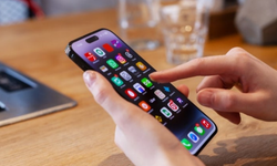 Apple’dan iPhone kullanıcılarına iOS 18.5 sürprizi: Güvenlik ve uydu özellikli güncelleme yayında!
