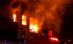 Konya’da doğalgaz patlaması paniği: 4 katlı apartmanda yangın çıktı, 12 kişi yaralandı!