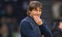 Napoli'den devam kararı: Antonio Conte yeni sezonda da takımın başında!