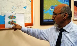 Osman Bektaş uyardı: Akdeniz’deki deprem Ege Bölgesi’ni tehdit ediyor!