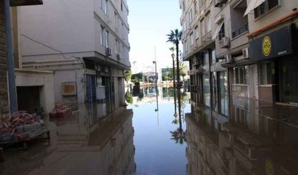 İskenderun sabaha deniz suyu ile uyandı...