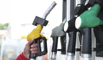 Akaryakıt fiyatlarında 1 Nisan 2025 güncellemesi: Benzin ve motorin rekora yaklaştı