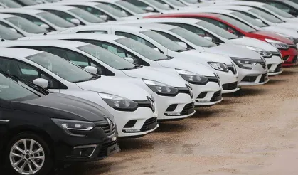 Avrupa Birliği'nde yeni otomobil satışları Mart'ta düştü