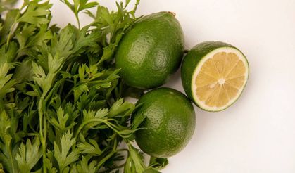 Kalp hastalarına uyarı: Maydanoz limon kürü damar açar mı?