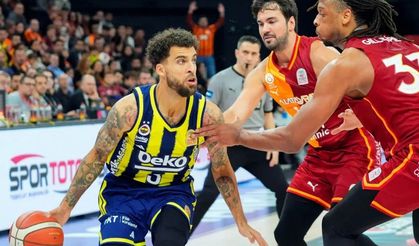 Fenerbahçe Beko derbide Galatasaray’ı devirdi