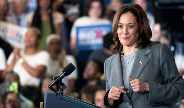 ABD başkanlık seçimi anket sonuçları: Kamala Harris, Trump'ı solladı