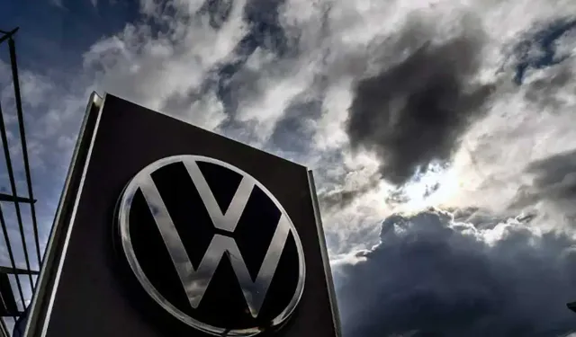 Moody’s, Volkswagen’in kredi notunu düşürdü