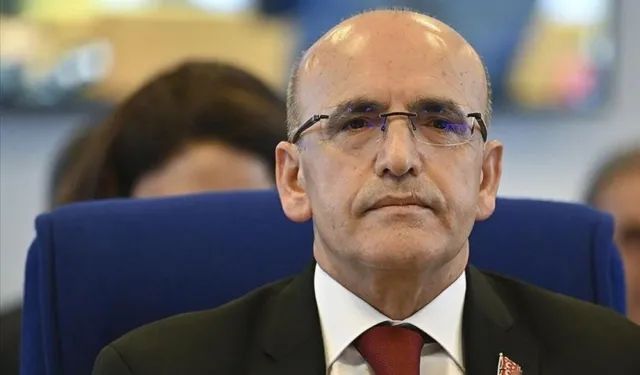 Mehmet Şimşek, canlı yayında o soruya cevap veremedi