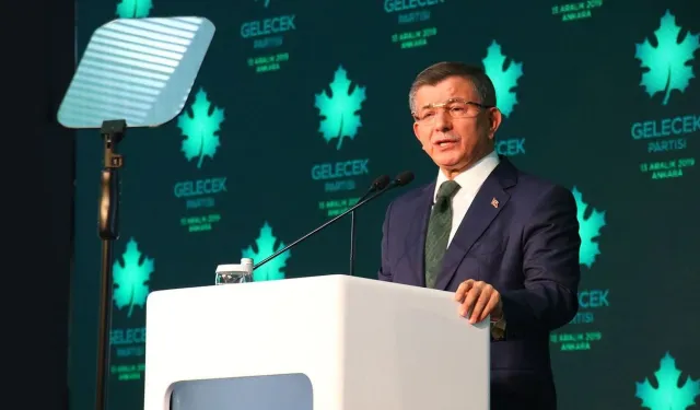 Ahmet Davutoğlu'ndan AK Parti itirafı: “Yolsuzlukları ben temizlemeye başladım”