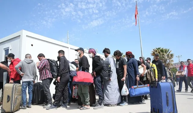 Ali Yerlikaya ilk açıkladı: 1 milyon 126 bin Suriyeli geri döndü! İşte Türkiye'deki göçmen sayısı