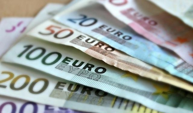 Ekonomide sabah alarmı: Dolar, Euro ve Sterlin güne yükselişle başladı