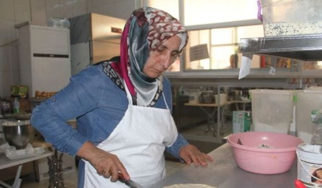 Kadınlarda erken emeklilik yasası çıktı mı? Ev hanımlarına devletten prim desteği!