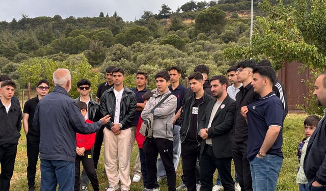 Saadet Partisi Esenyurt Gençliği Çanakkale’de ecdadını andı! Yunus Dündar: “Bu ruh geleceği şekillendirecek”