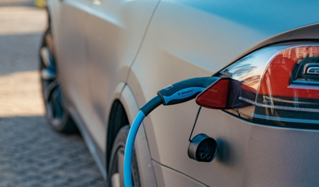 Ticaret Bakanlığı’ndan elektrikli araç reklamlarına ceza yağmuru: 15,8 milyon TL’lik şok karar!