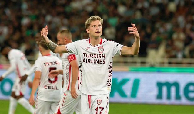Samsunspor Panathinaikos'a 2-1 mağlup oldu: Rövanşa umut kaldı