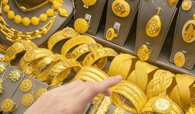 Altın rekor tazeledi: Banka krizi altını ateşledi