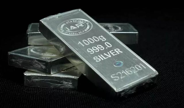 Gümüş tarihi zirvede! Gram fiyatı 71 lirayı geçti