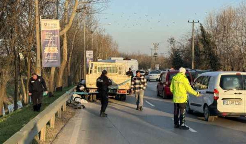 Bursa'da trafik kazası: Kamyonete çarpan 16 yaşındaki motosikletli hayatını kaybetti