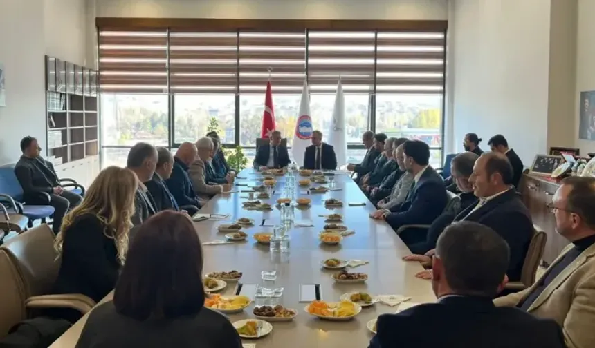 Türk Dünyası İş Konseyi’nin hayata geçireceği yerli ve milli haberleşme cihazı için adımlar hızlandı