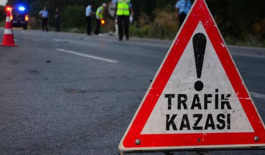 Bursa’da trafik kazası: İşçi servisi otomobille çarpıştı! Yaralılar var