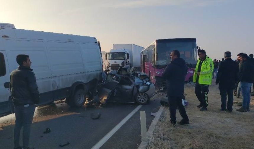 Van’da feci kaza: 50 araç birbirine girdi, çok sayıda yaralı var