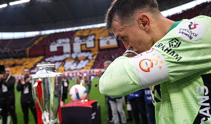 Fernando Muslera Galatasaray’a veda etti: “Türkiye ikinci ülkemiz”