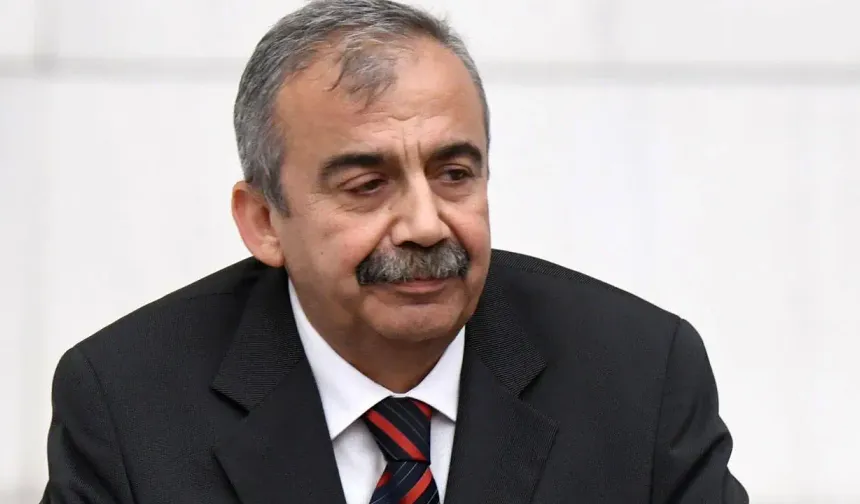Sırrı Süreyya Önder’den kritik haber! İl Sağlık Müdürü 'hayati risk' dedi