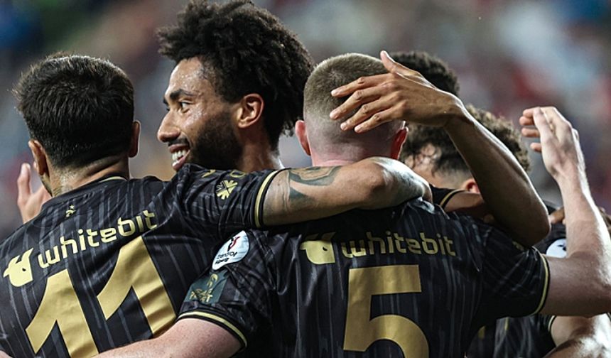 Trabzonspor’dan sezon finalinde net galibiyet: Antalyaspor’u 2-0 mağlup etti