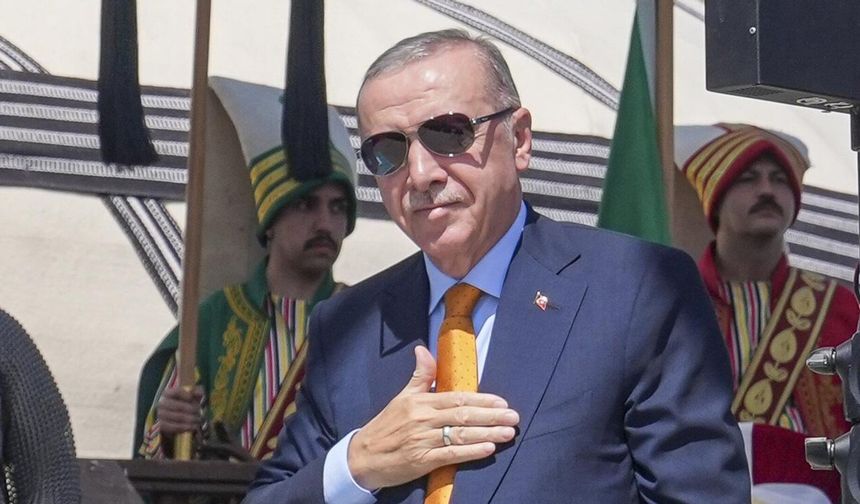 Akit yazarından Erdoğan’a emeklilik çağrısı! “Koca çınar yoruldu”