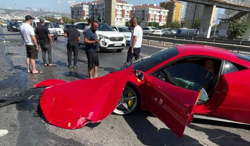 Ferrari kazası gündem olmuştu: 15 milyonluk araç futbolcuya gitti! İşte yeni sahibi
