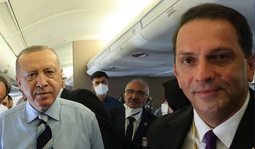 Mücahit Birinci’nin siyaseti sallayan paylaşımı: "Erdoğan yerine gündemi Özgür Özel belirliyor"