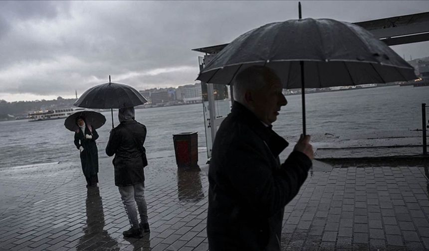 Meteorolojiden yağış uyarısı: Hava sıcaklıkları mevsim normallerinin altına düşecek