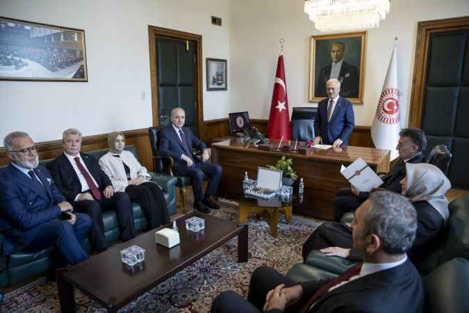 Kurtulmuş, adaylık başvurusunu yaptı