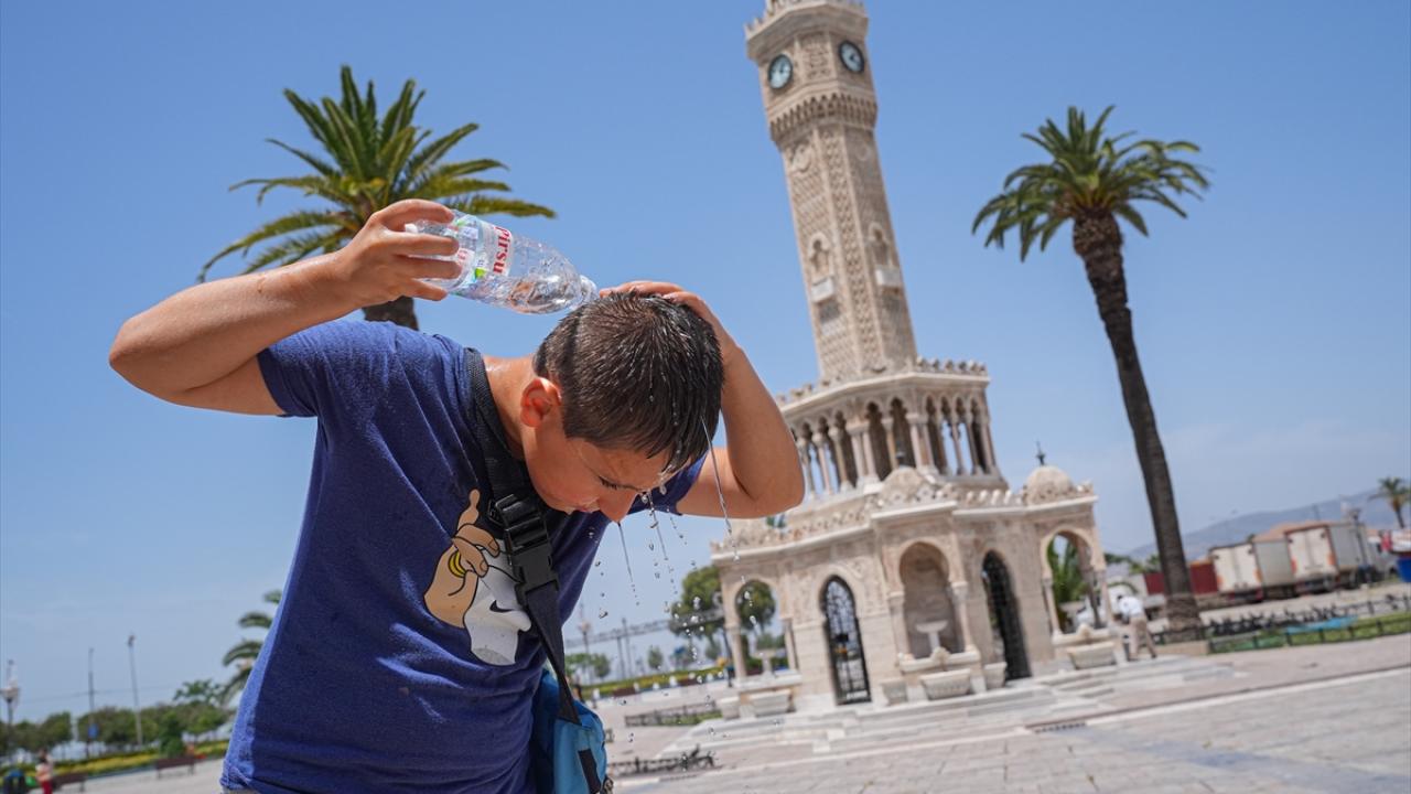 Meteoroloji Uyardı Kavurucu Sıcaklıklar Geliyor! İstanbul, Ankara, İzmir Yanacak